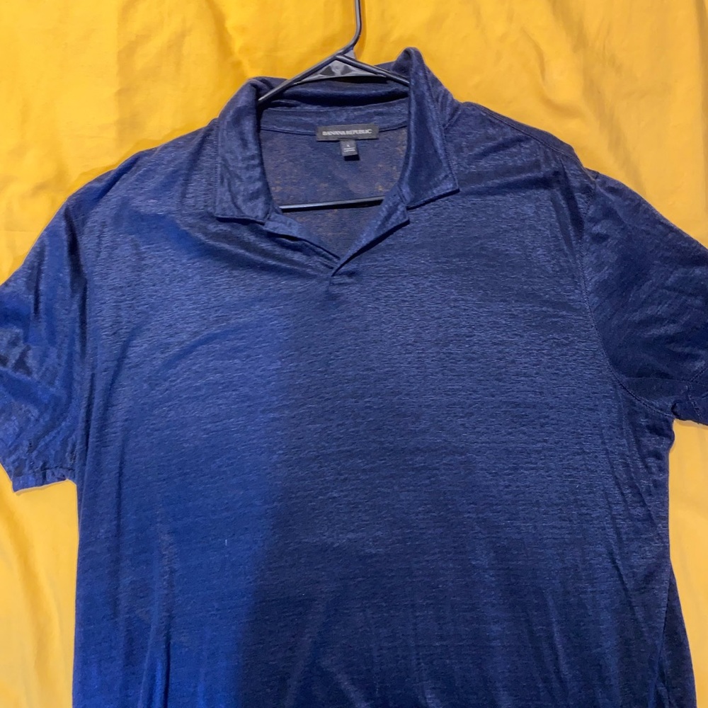 Men’s Banana Republic navy blue shirt size Large